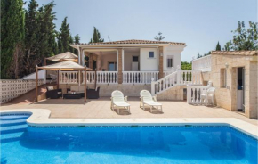 Amazing home in Torrent with WiFi, Private swimming pool and 3 Bedrooms